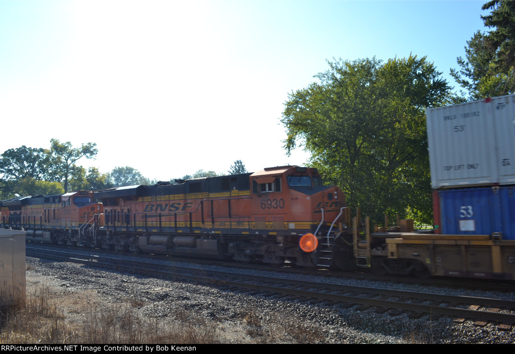 BNSF 6930